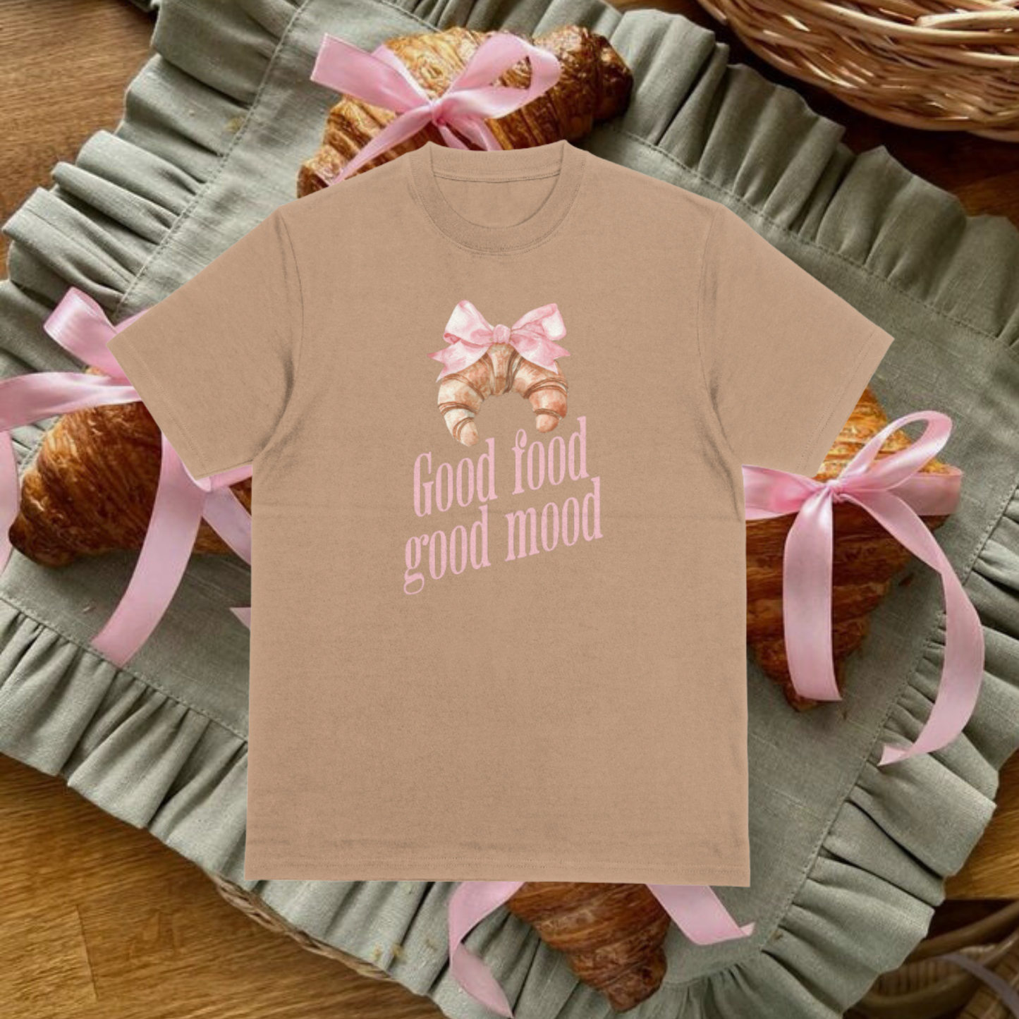 Croissant - Box Fit T-shirt