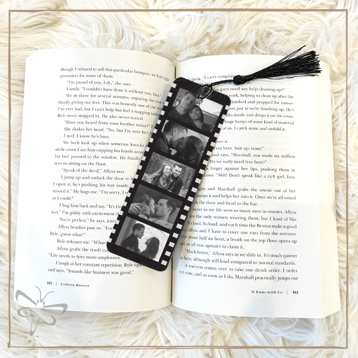 Benzo Bookmark With White Tassel