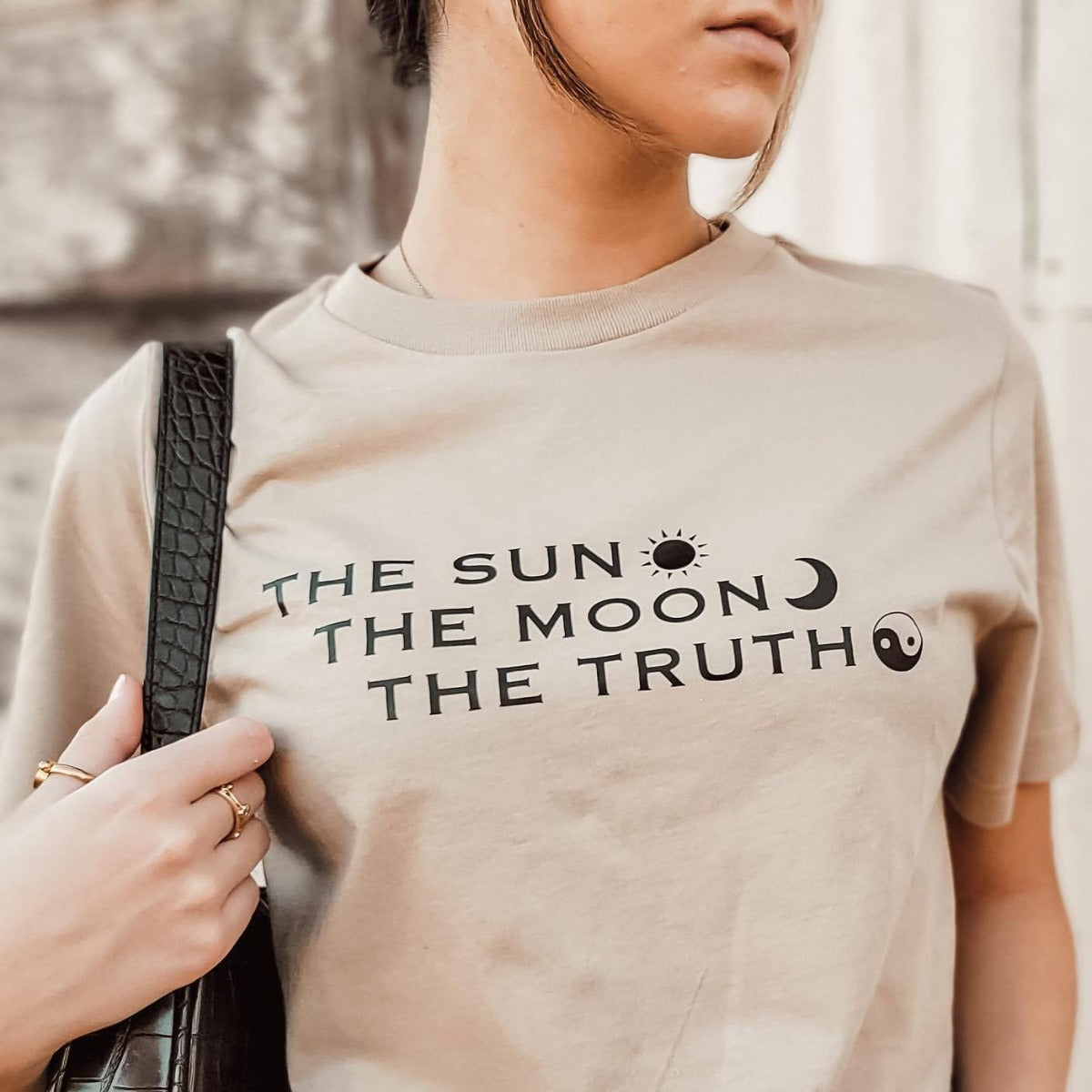 Firefly | The Sun. The Moon. The Truth. T-Shirt