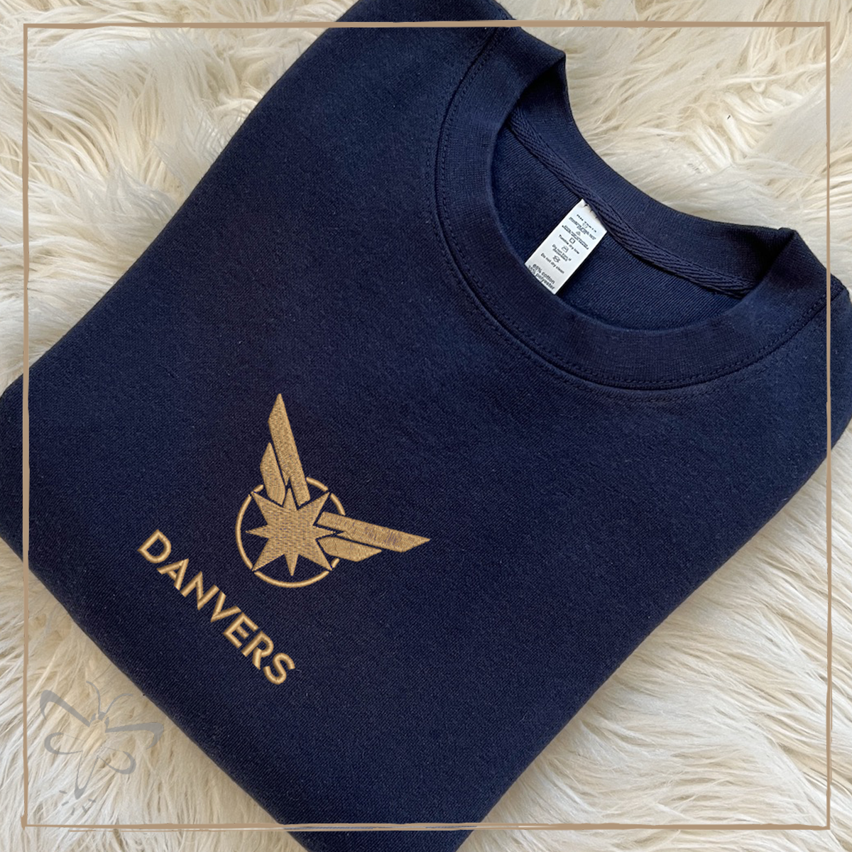 Danvers Embroidered Crewneck Xs / Navy Sweater